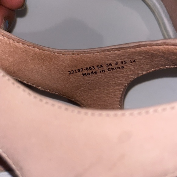 3/$15. Ladies Shoe 36 - Picture 5 of 6